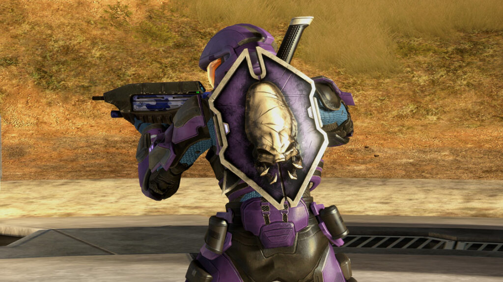 A purple Spartan equipped with the Sword and Board back accessory.