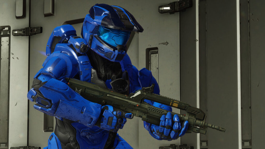 A blue Spartan charges into battle with a Battle Rifle.