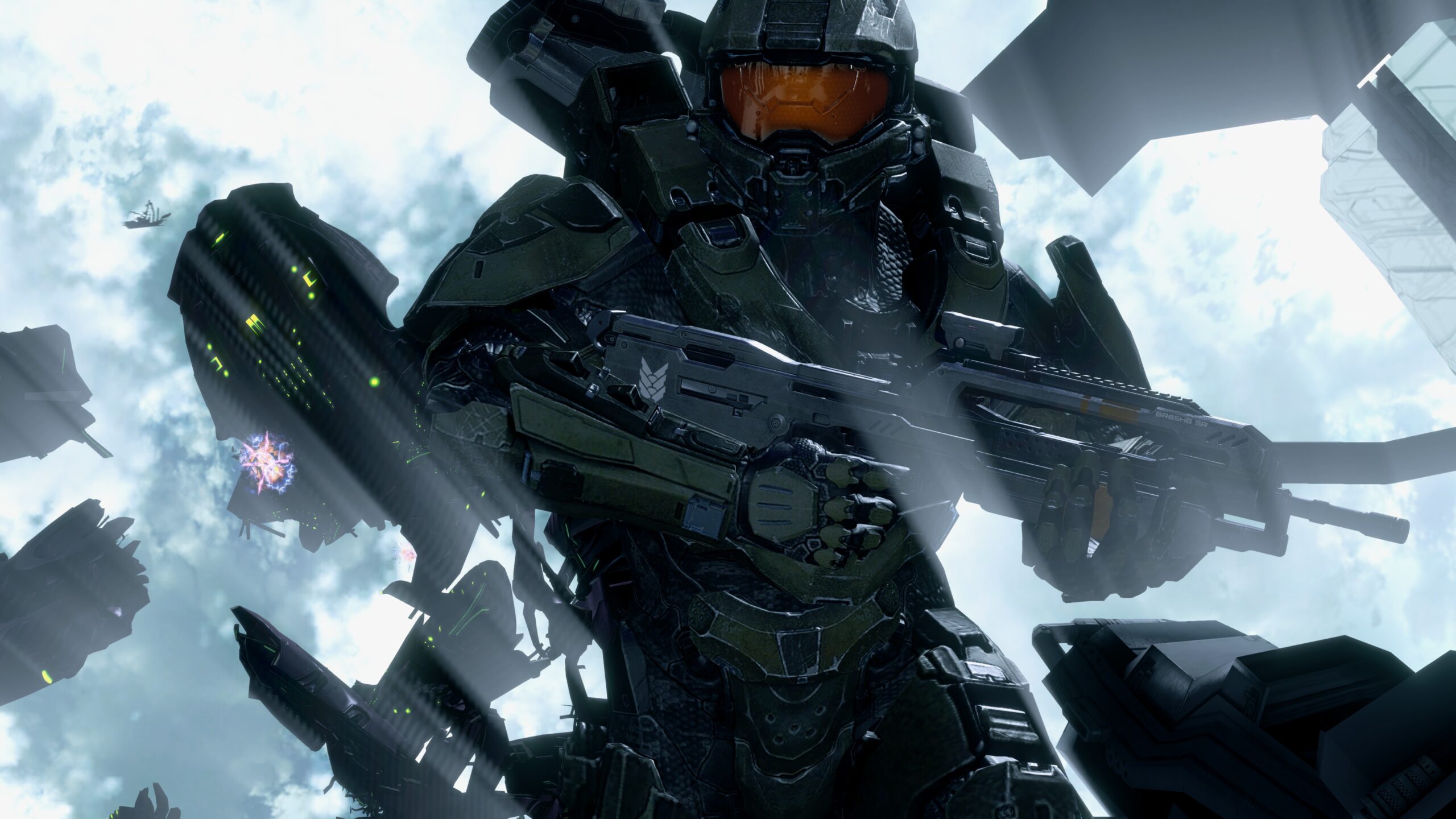 Halo 4 in-game screenshot of the Master Chief on the outer hull of the UNSC Forward Unto Dawn