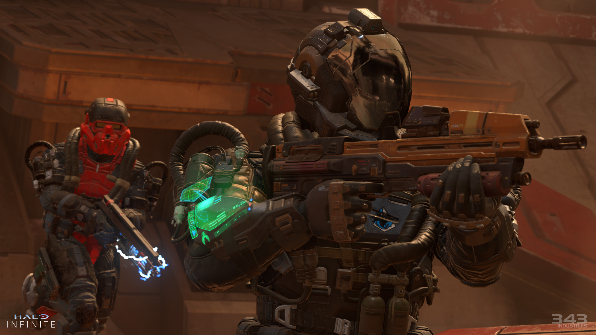 A Spartan with an MA40 AR is being flanked by an opponent holding a Disruptor.