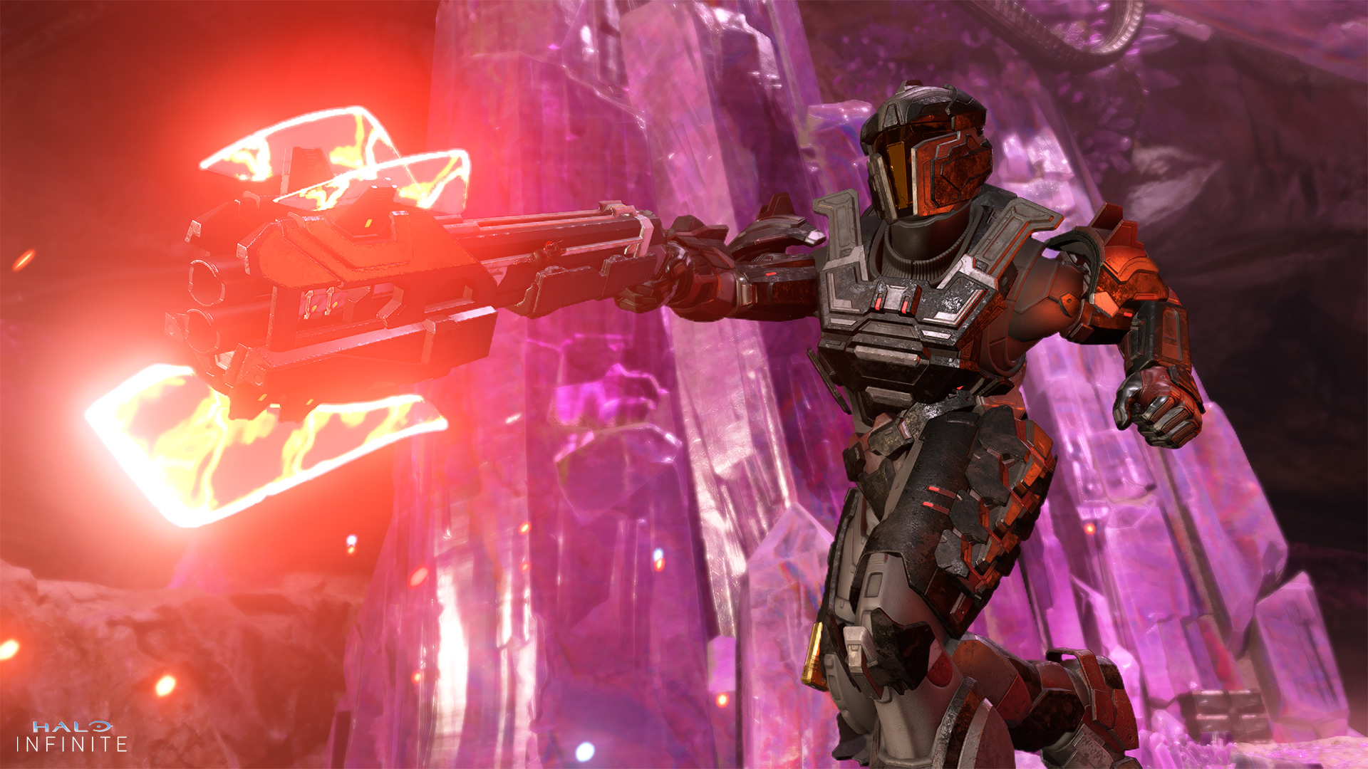 A Spartan wearing Dominarch armor swings the gravity hammer of the Hopebreaker Mutilator.
