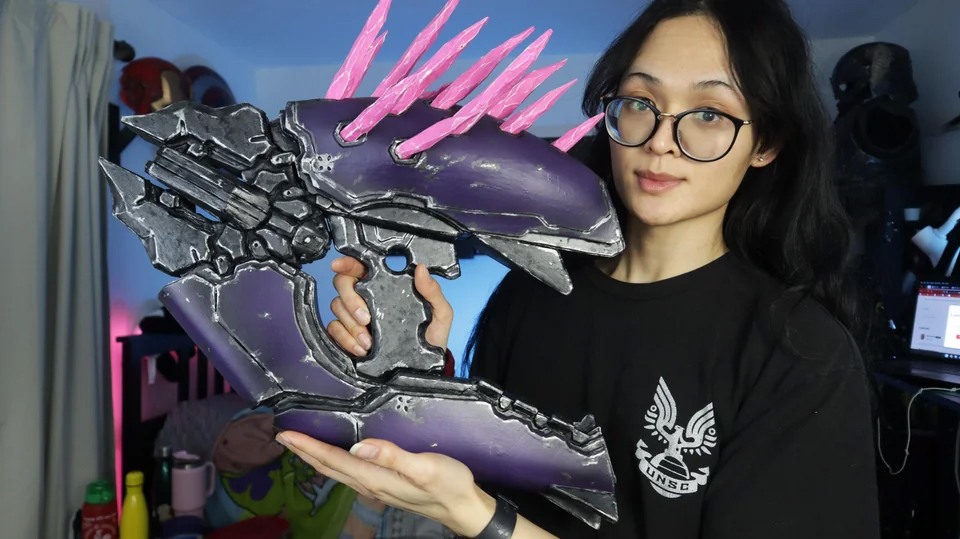 StrawberriJami poses with her custom-built Needler prop.