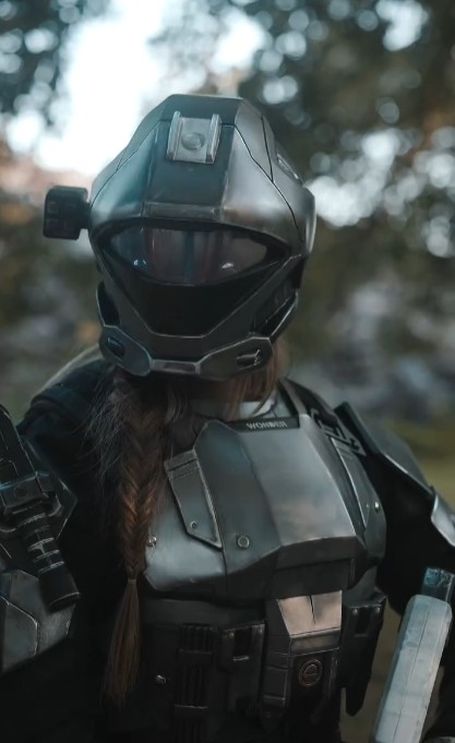 Spartan cosplay by its_wonder_whytnie.