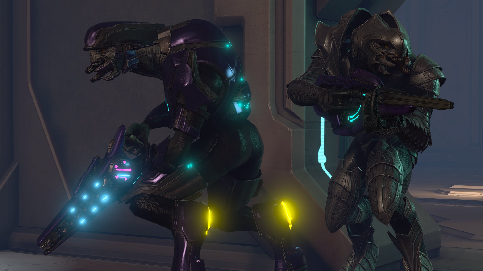 Screenshot art by mbangelofdeath. The Arbiter and an Elite ally sneak around in pursuit of heretics bearing ranged weapons.