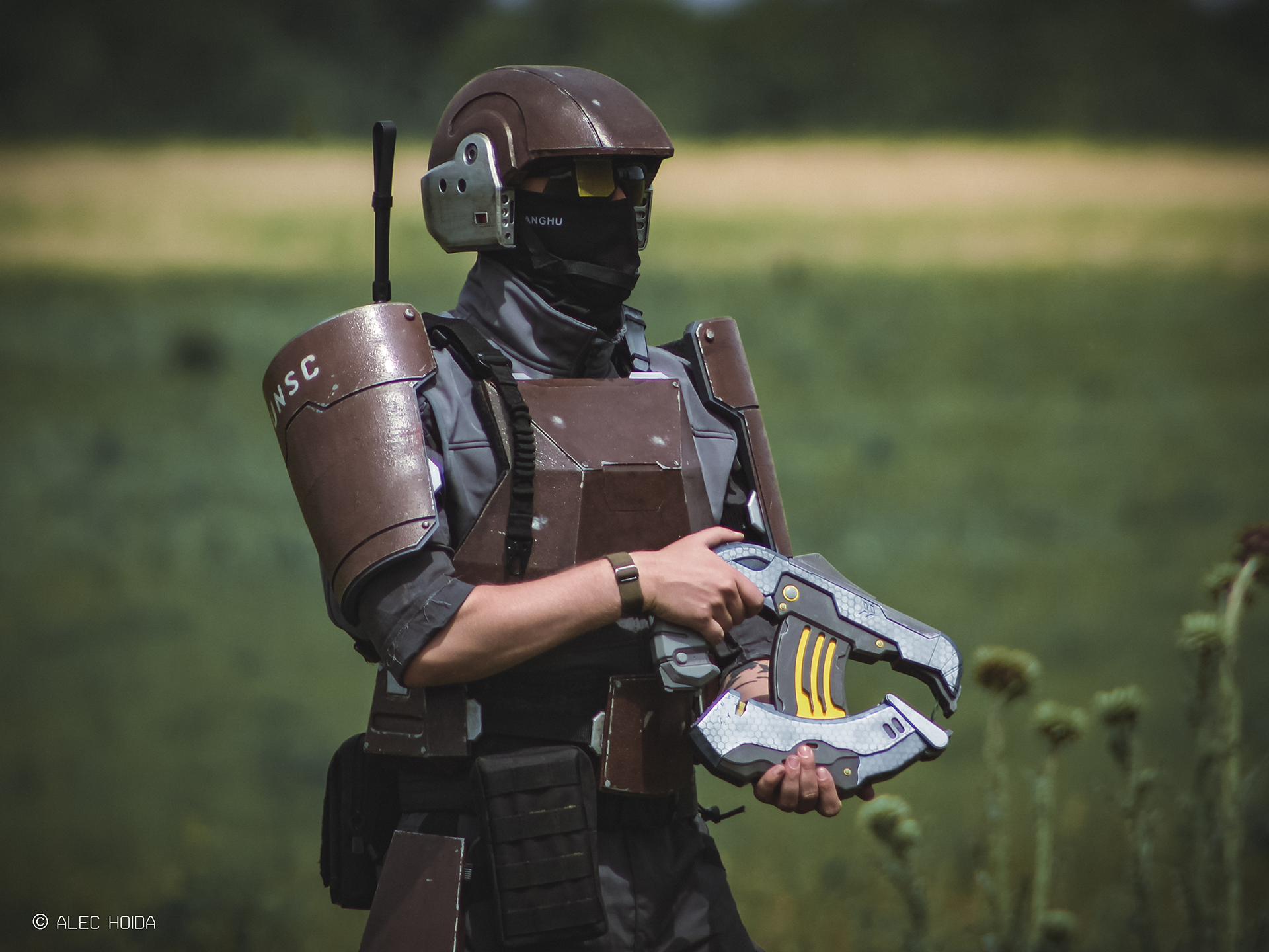 A Halo: C E marine cosplay.