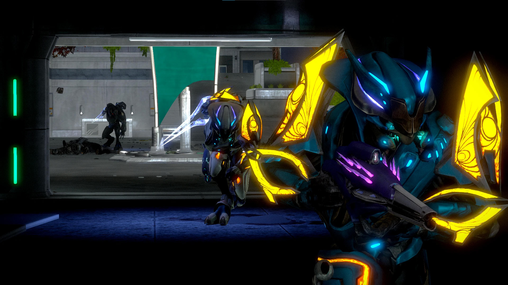 Gameplay from the Halo: Reach mod, "The Prophets' Hand." A squad of Elites races through the streets of New Alexandria.